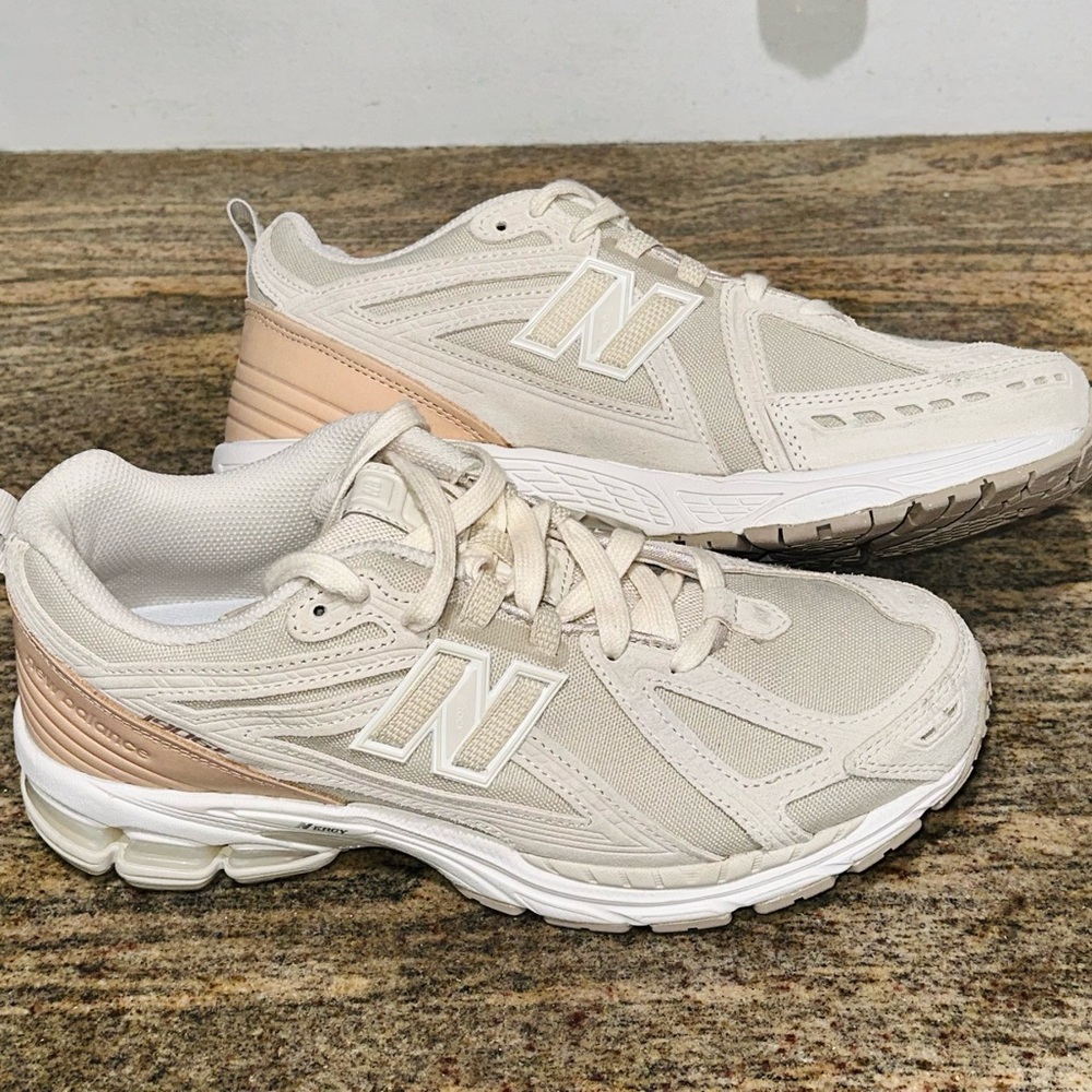 New Balance 1906F "Cream" Men's Shoe (New without Box)